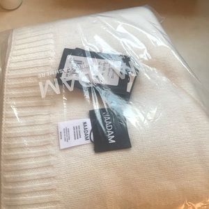 ISO Naadam Kilo Cashmere Blanket in White